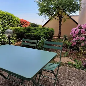 https://le-denyspuech-55m-plein-centre.midi-pyreneeshotels.com